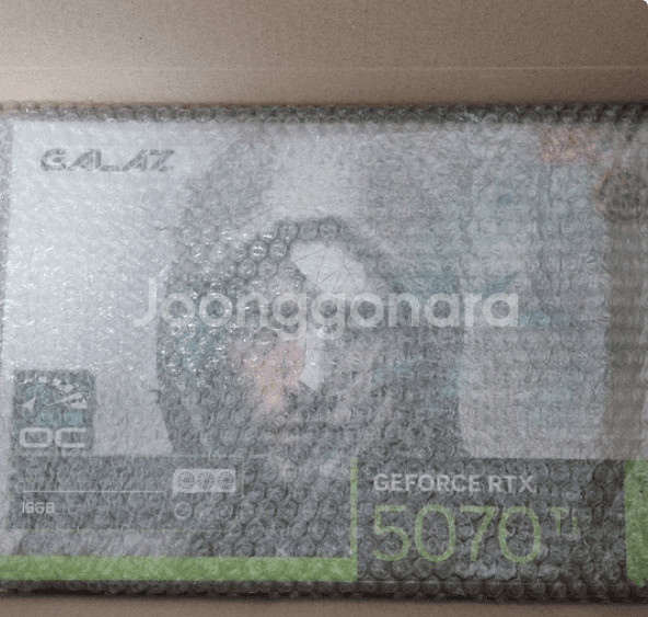 갤럭시 rtx 5070ti 화이트 미개봉--0