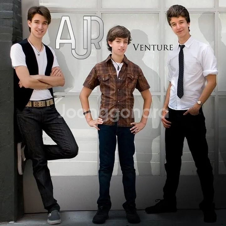 AJR CD 삽니다--2