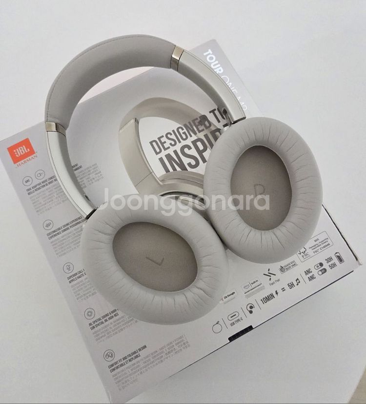 JBL Tour one m2 헤드폰--2