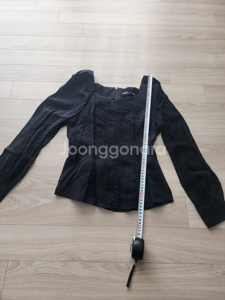 미쏘 스퀘어넥 블라우스--0