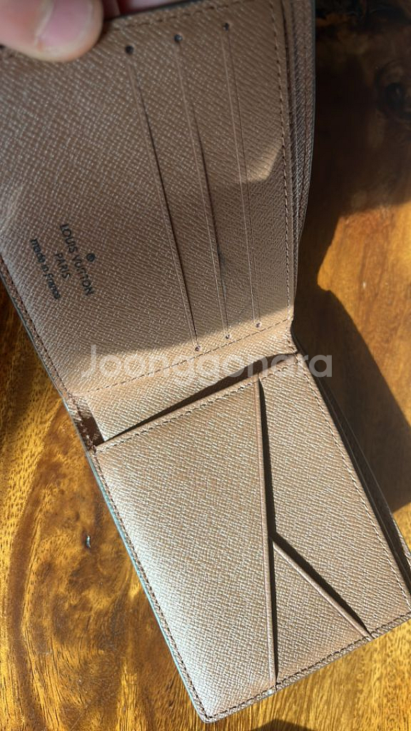 루이비통 멀티플 반지갑--1