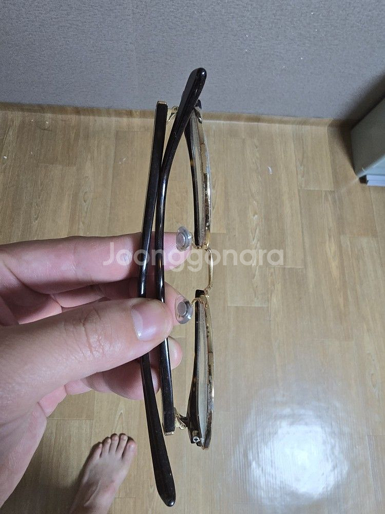 발망 안경테 팝니다 젠틀몬스터 선글라스 레이벤--4