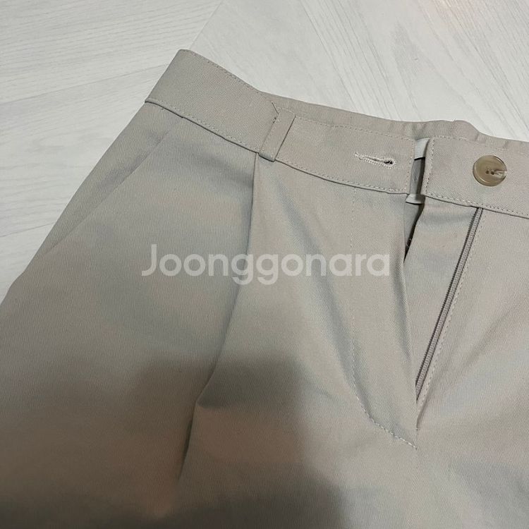 98도씨 힙포켓 핀턱 하프 팬츠--2