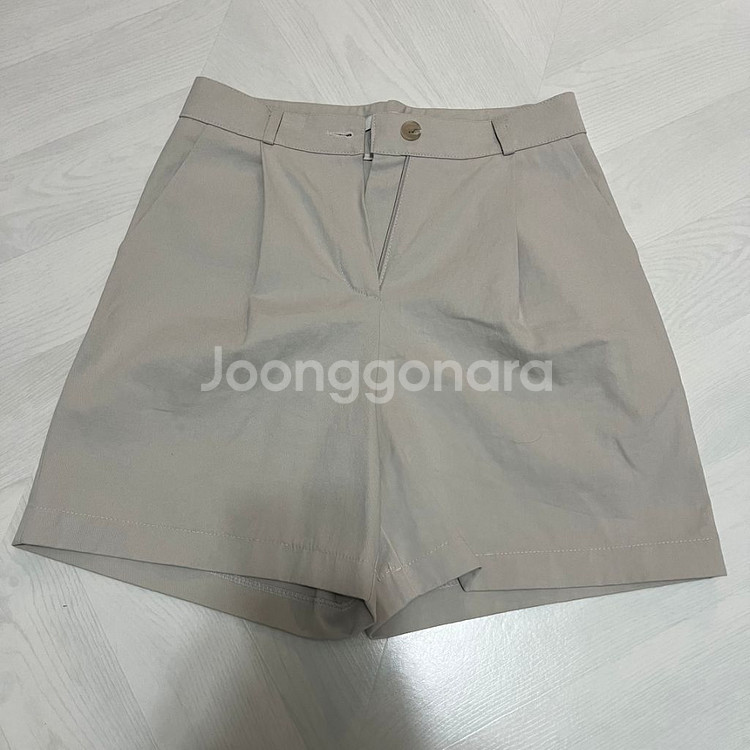 98도씨 힙포켓 핀턱 하프 팬츠--1
