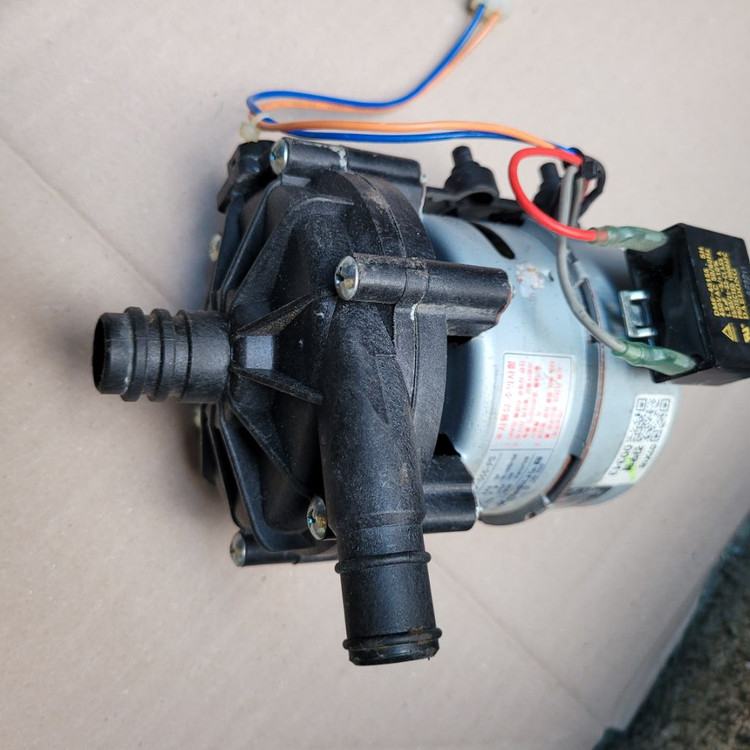 귀뚜라미 가스보일러 순환펌프 이미지