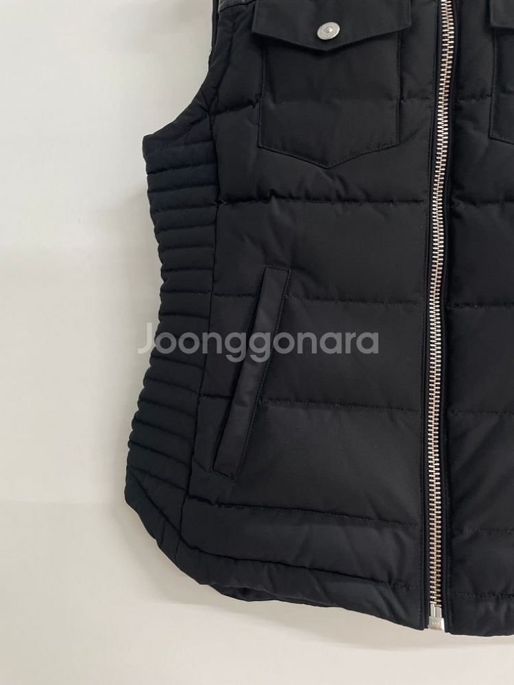 무스너클 경량 패딩조끼--4