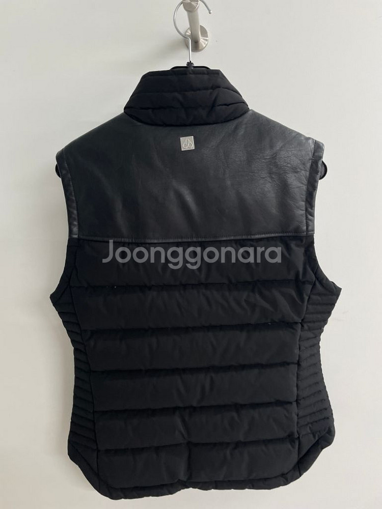 무스너클 경량 패딩조끼--5