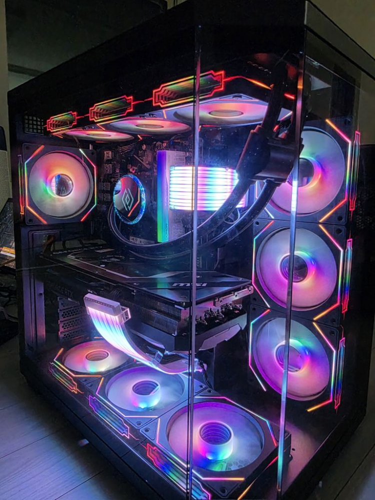 라이젠7 7800X3D RTX4080S 감성본체 급처--2