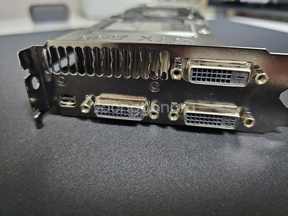 gtx690 그래픽카드--2