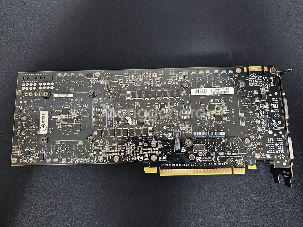 gtx690 그래픽카드--1