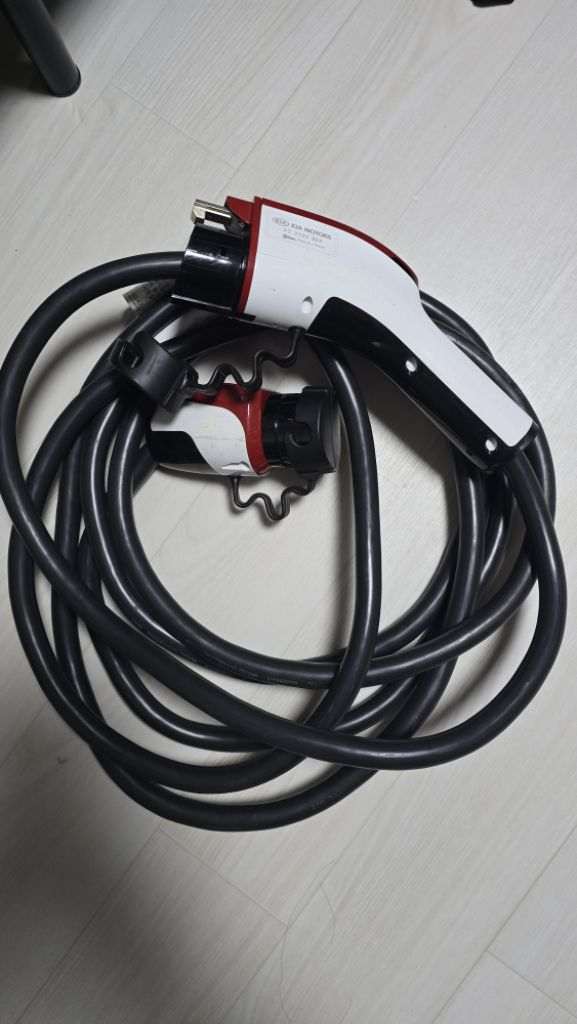 전기차 충전케이블 이미지