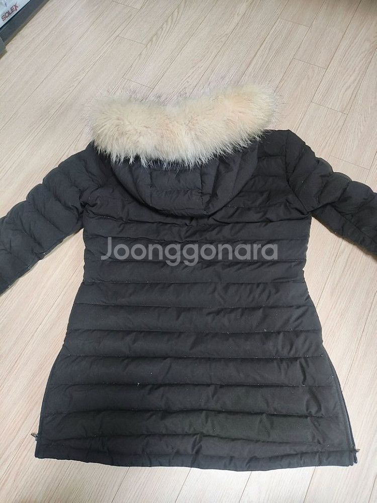 무스너클 정품 여성용 경량 다운패딩 점퍼 M--1