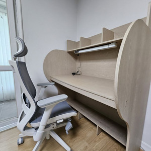 (65만원 -> 20만원) 시디즈 의자 & 독서실 책상