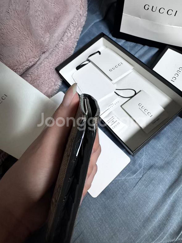 구찌 GG 스네이크 장지갑 판매합니다--1