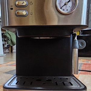 맥널티 커피머신 판매 합니다