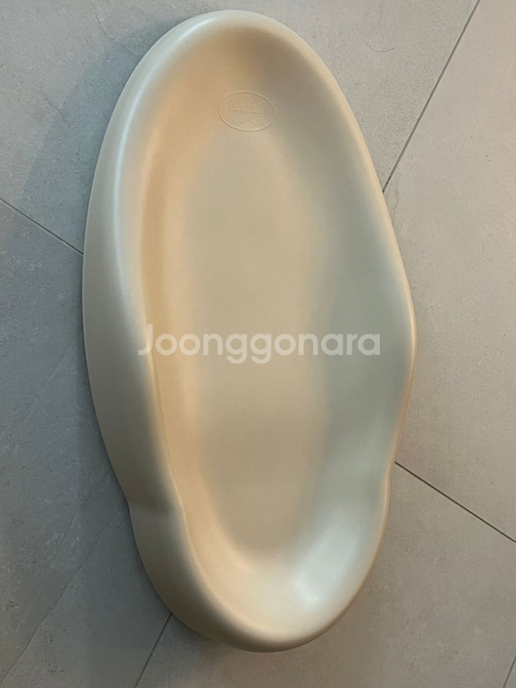 피플레 기저귀 갈이대--2