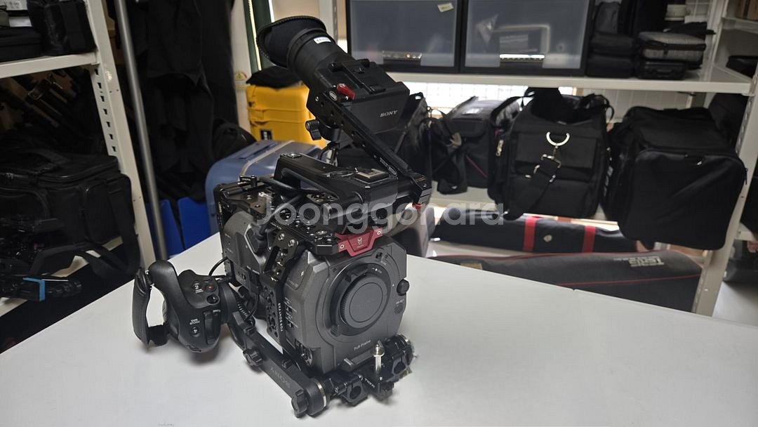 SONY FX9 TILTA CAGE 포함 판매합니다--1