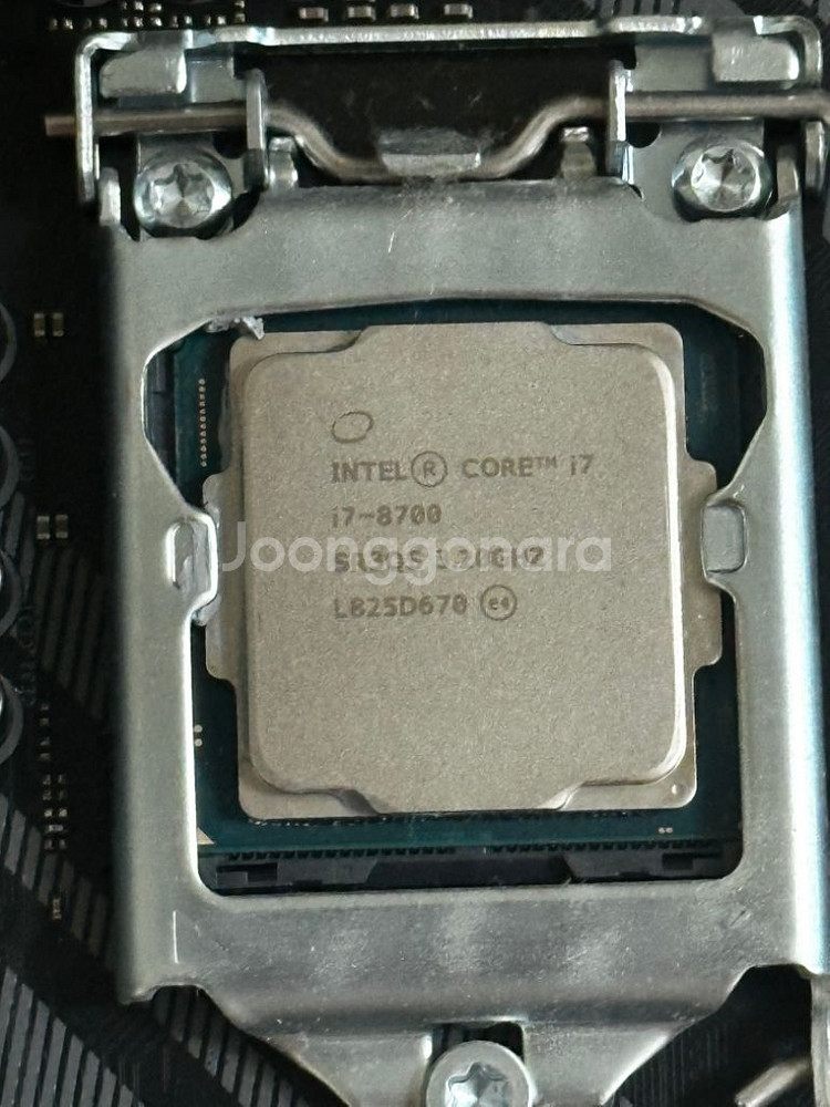 ASRock Z370 Extreme4 + I7 8700--1