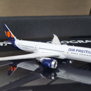 Air Premia B787-9 1:400