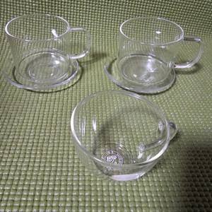 에스프레소 잔 과 받침