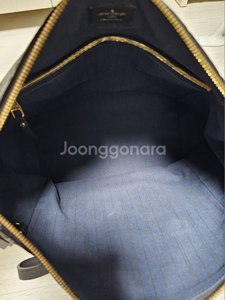 정품 루이비통 앙프렝뜨 루미네즈PM 숄더가방--6
