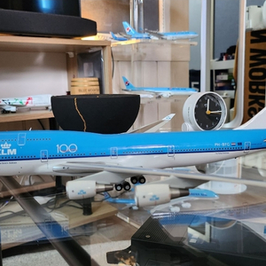 KLM B747-400 1:200