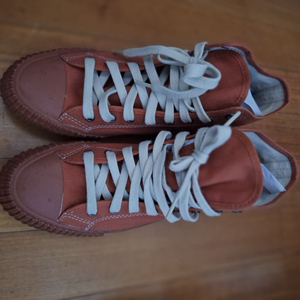# PF.FLYERS.(275?)
