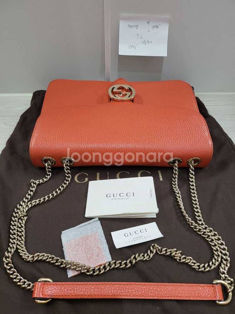 정품 구찌 인터로킹 GG 미디움 체인 숄더백 레드--7