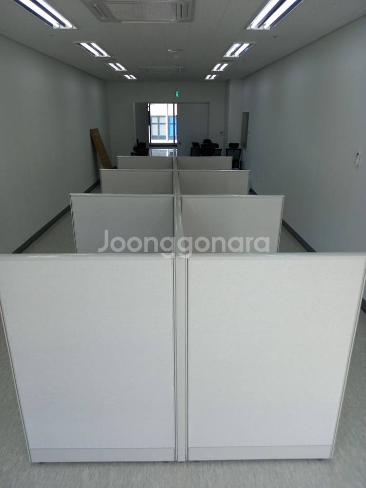 원탁,책상,파티션,의자,철재옷장,철제캐비넷,접이식탁자--1
