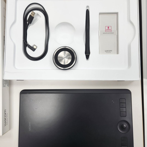 와콤 PTH660