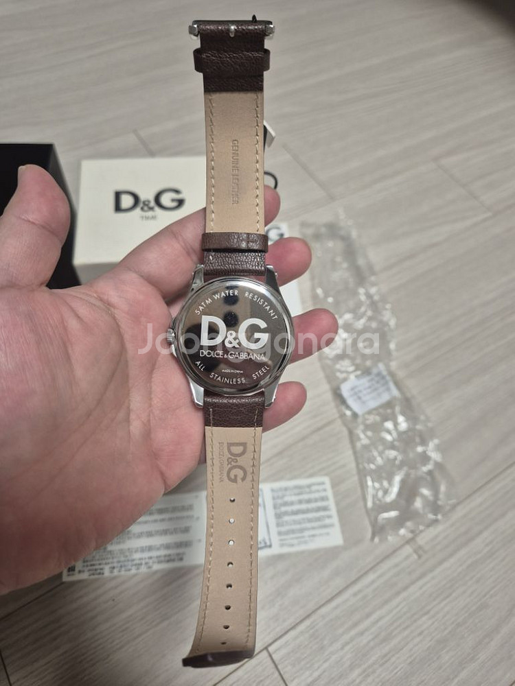 미사용 새제품 돌체앤가바나 D&G 정품 가죽 시계 판매--1