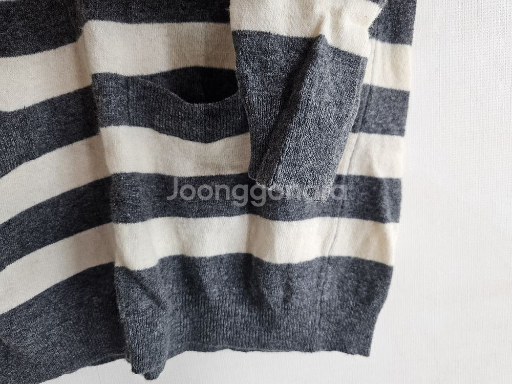 편안한 줄무늬 니트--3