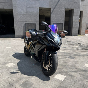 스즈키 gsxr 1000 cc 07년식 판매합니다