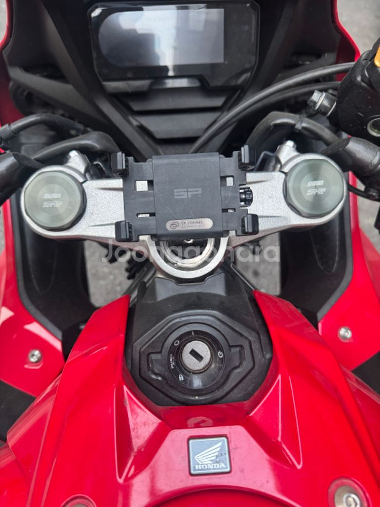 신차급 혼다 cbr 650r 레드 5000km 판매--4