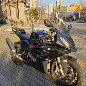 bmw s1000rr 16년식 블랙 색상 ( 절
