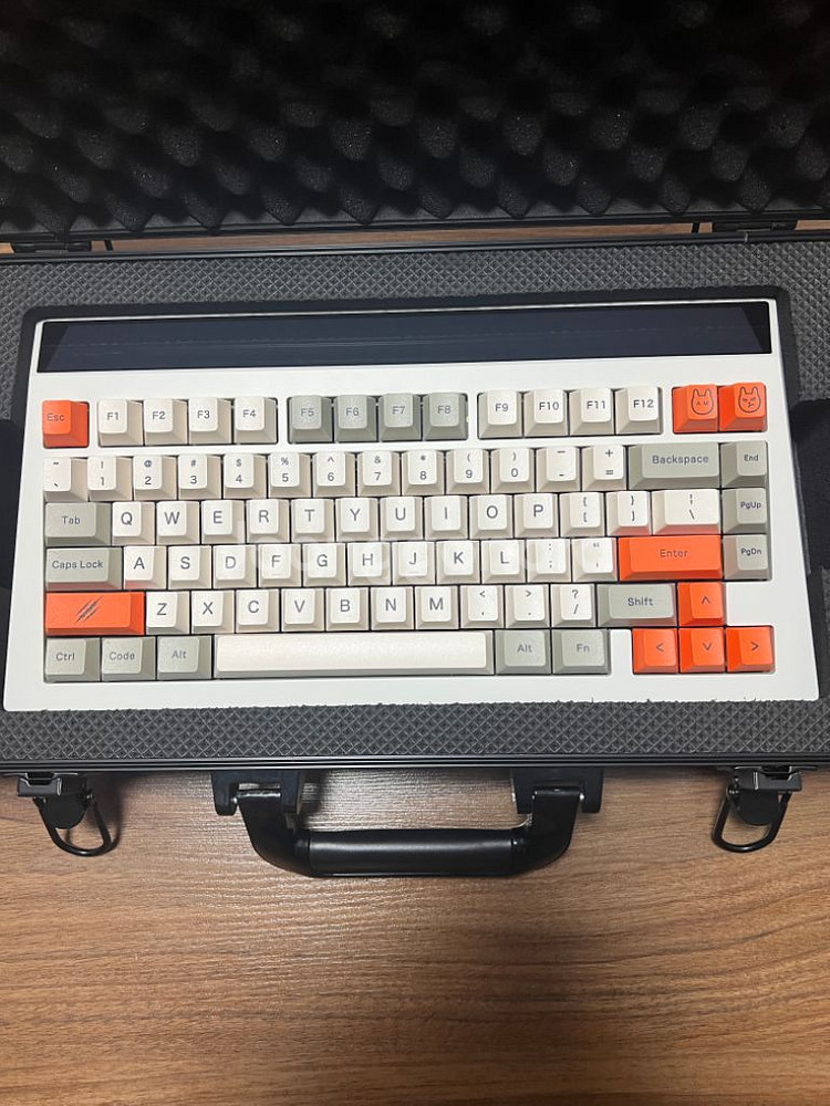 싸보 R4 화이트--0