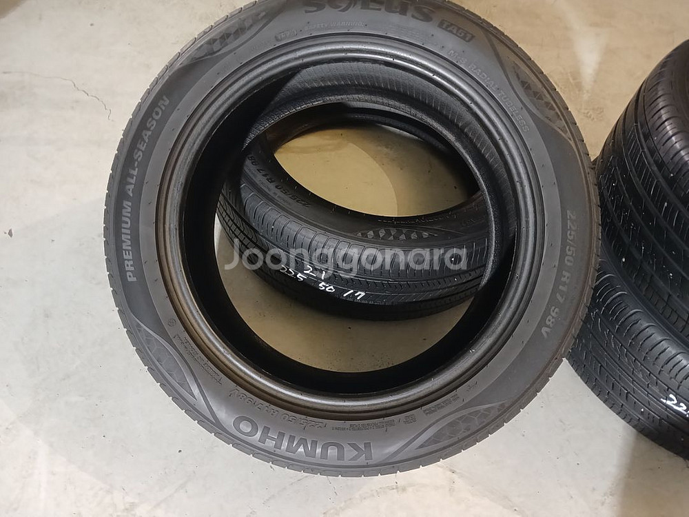 2255017중고타이어2개 225 50 17타이어--1