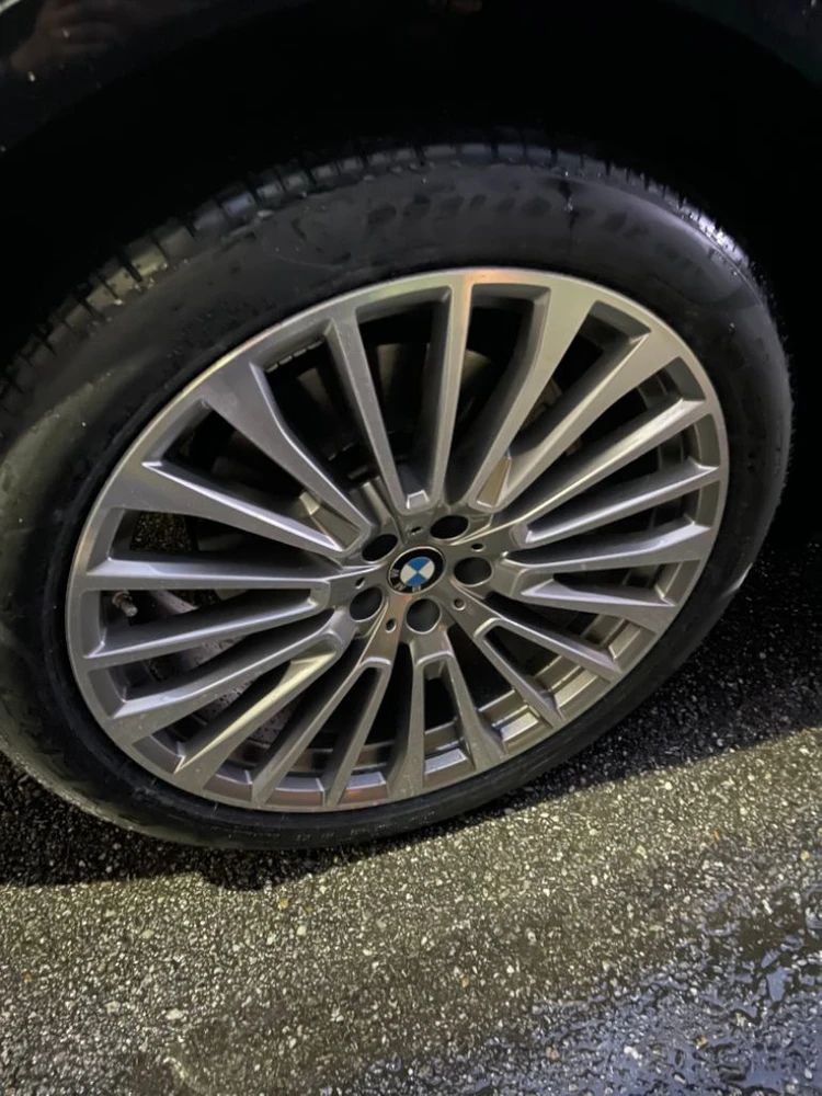 BMW X7 (DPE) 운전석 앞 쪽 휠 타이어 이미지