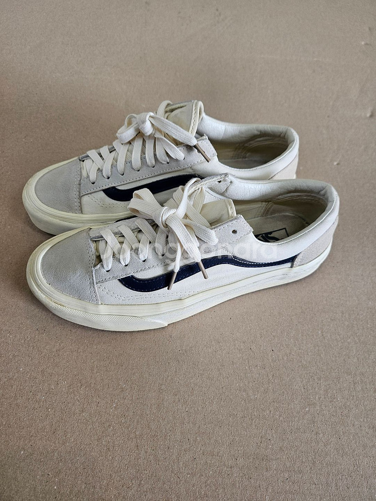 반스(VANS) 스타일 36 네이비 250사이즈 판매--0