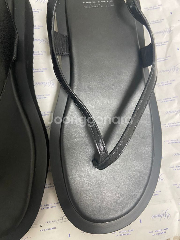 얼바닉30 끌로디 샌들 Claudie Sandals--4