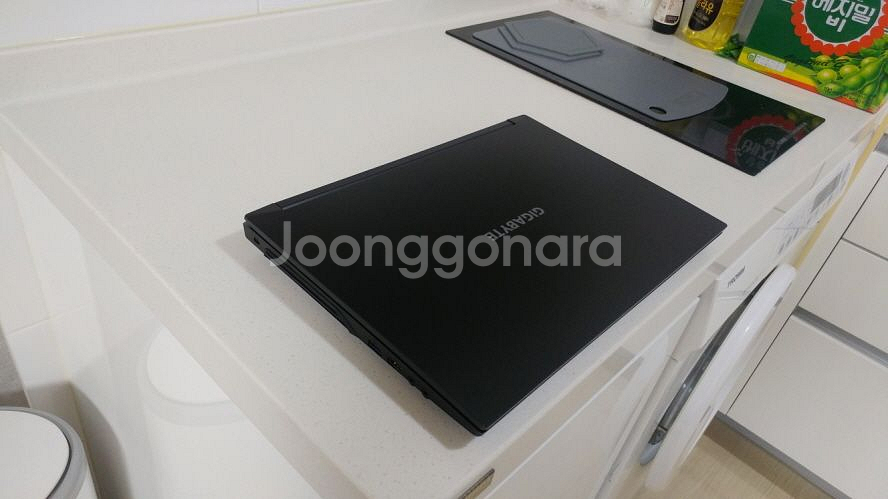 기가바이트 17.3인치 게이밍 노트북/램32G,1.5T--2
