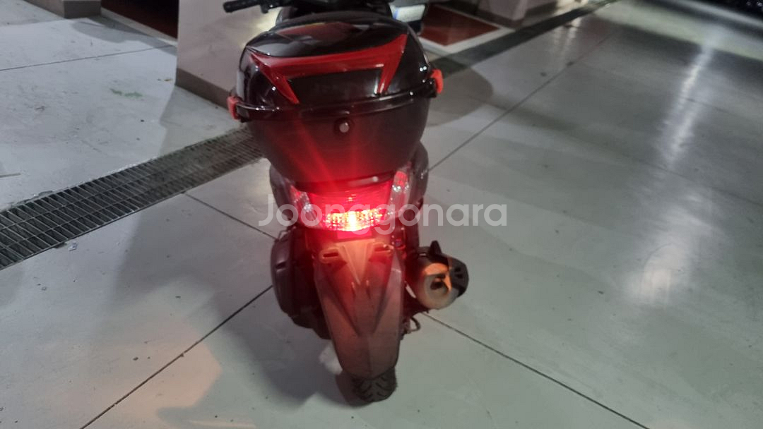 야마하 nmax125--3