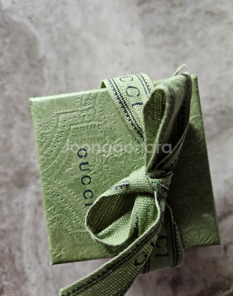 구찌 트윌리 정품 새상품--3