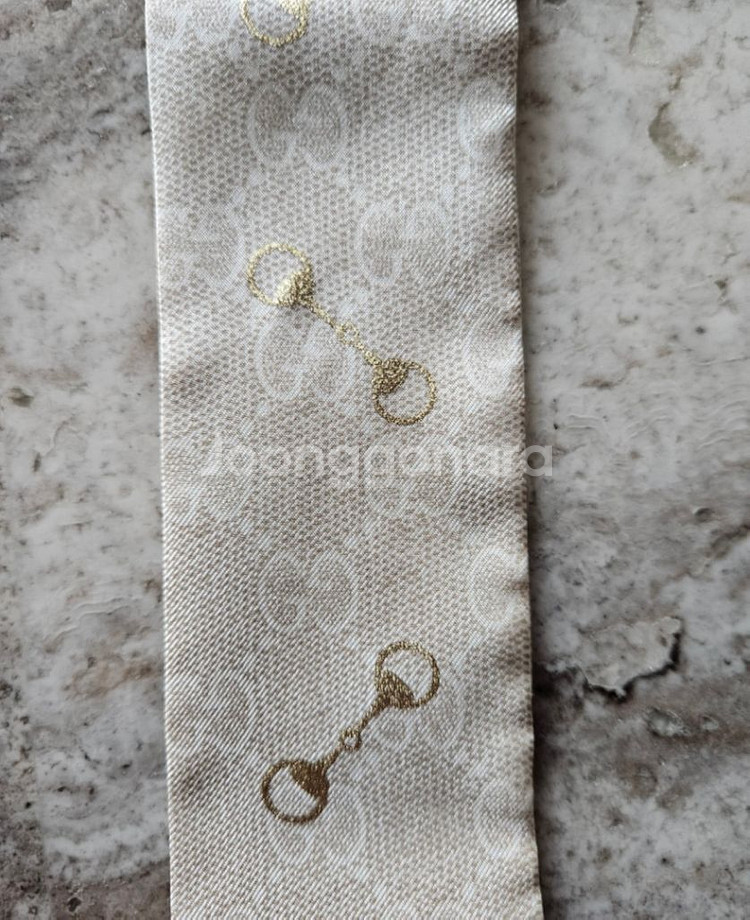 구찌 트윌리 정품 새상품--2