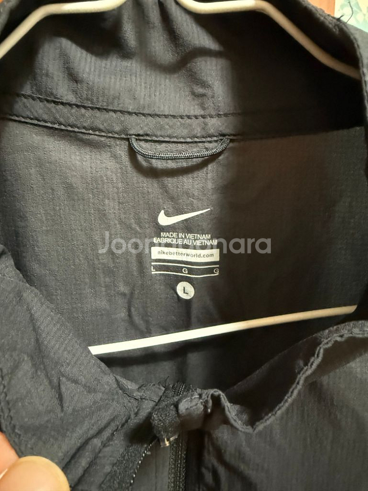 나이키 바람막이 팔아요(L)--2