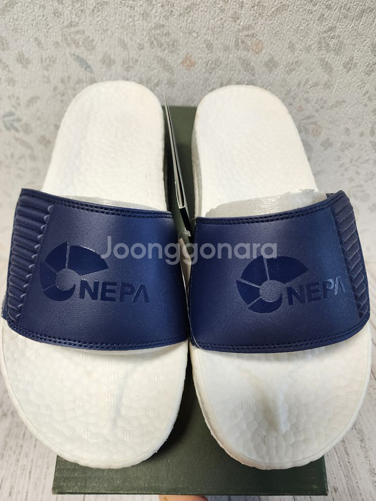 네파 쿠션 슬리퍼 270 새상품 정품 무료배송 네고불가--0
