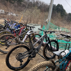 포비든 드루이드 풀샥 mtb 산악자전거 급매합니다