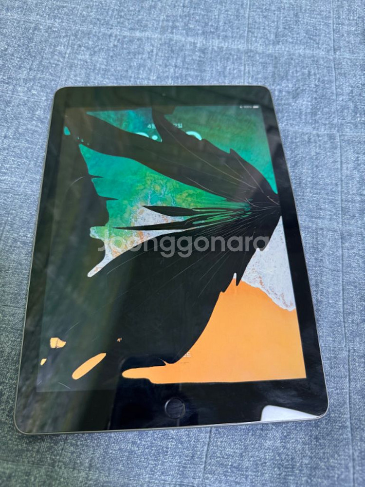 아이패드 6세대--1