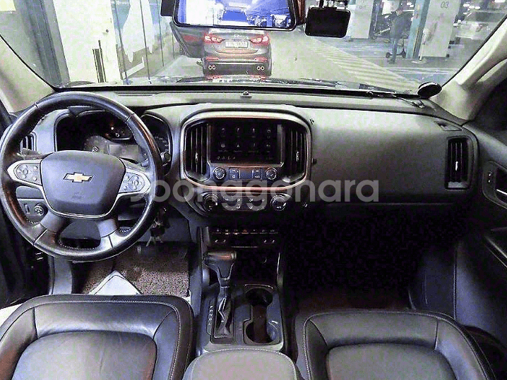 @21년 리얼 뉴콜로라도 Z71-X 미드나잇4WD 3만--3