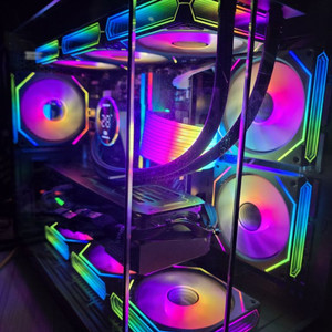 라이젠 9600X RTX4070TI 본체 급처합니다